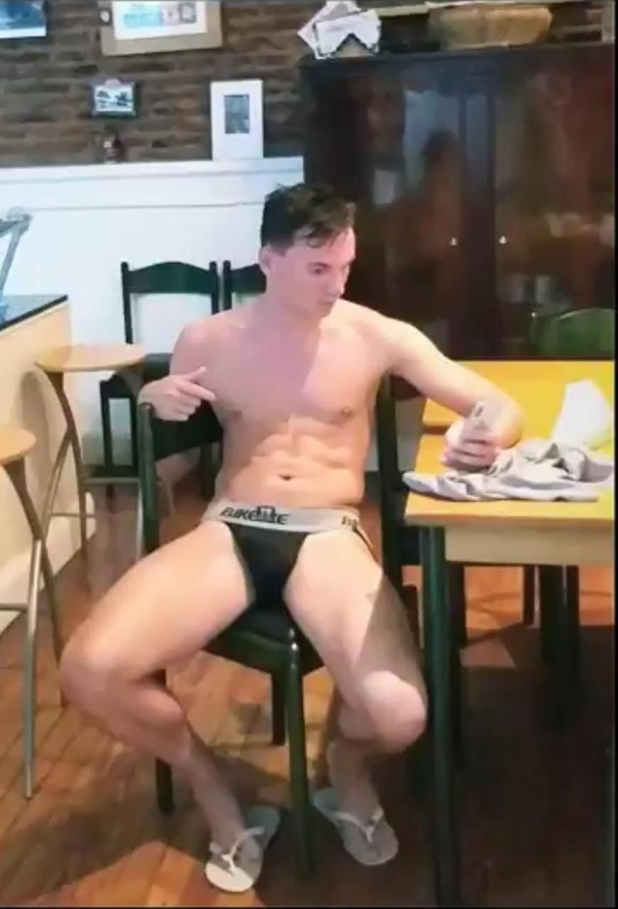 Lgy Only Men Acomodação com café da manhã 